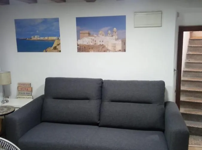 Cathedral Two Bedroom Unit & Two Balconies * カディス