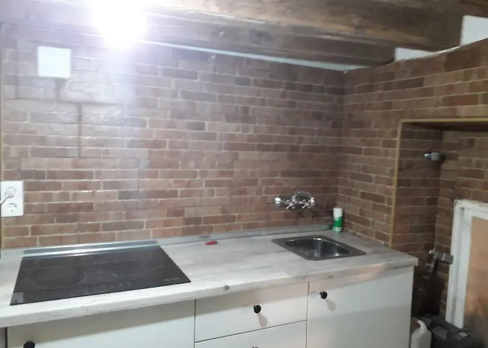 Cathedral Two Bedroom Unit & Two Balconies