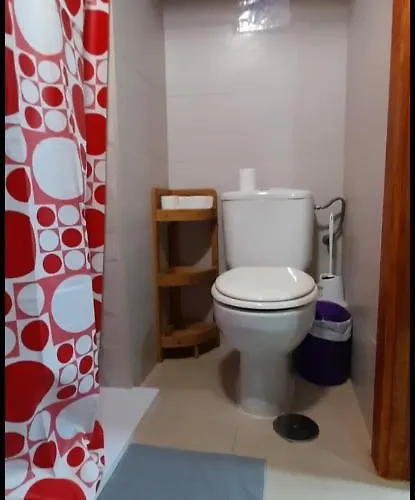 شقة Cathedral Two Bedroom Unit & Two Balconies