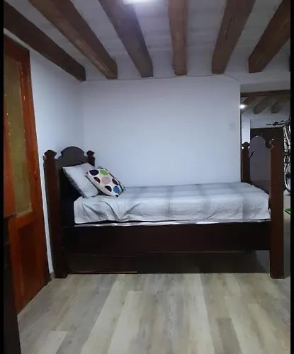 Cathedral Two Bedroom Unit & Two Balconies شقة كاديز